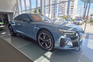 E-TRON GT QUATTRO 93,4 KWH